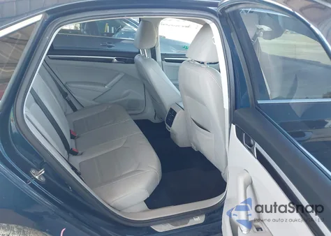 2019 Volkswagen Passat 2.0T Se R-Line из США, поврежденный, VIN 1VWMA7A37KC011365